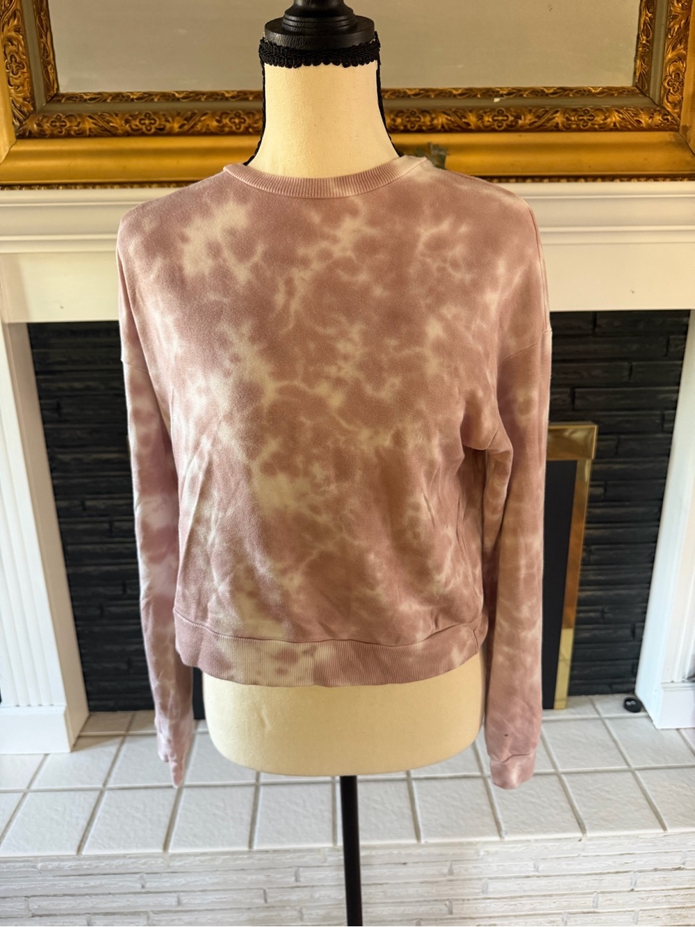 Beyond Yoga Mauve Tie-Dye Crewneck Sweatshirt